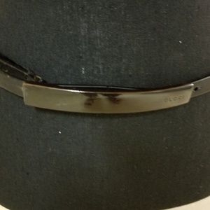 Gucci Vintage Black Skinny Belt with Brown Buckle
